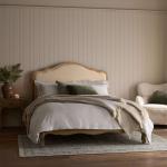 Feather & Black Mattress Finder -